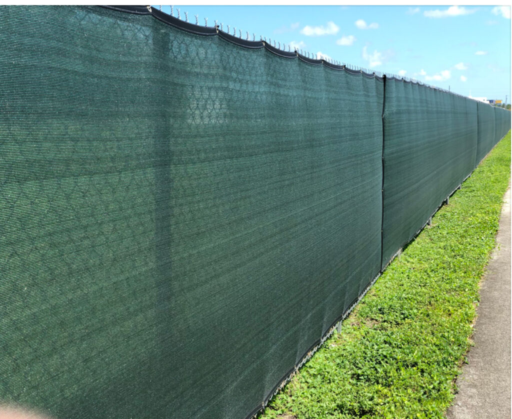 FENCE WINDSCREEN - PRIVACY SCREENS - CUSTOMS PRINTING