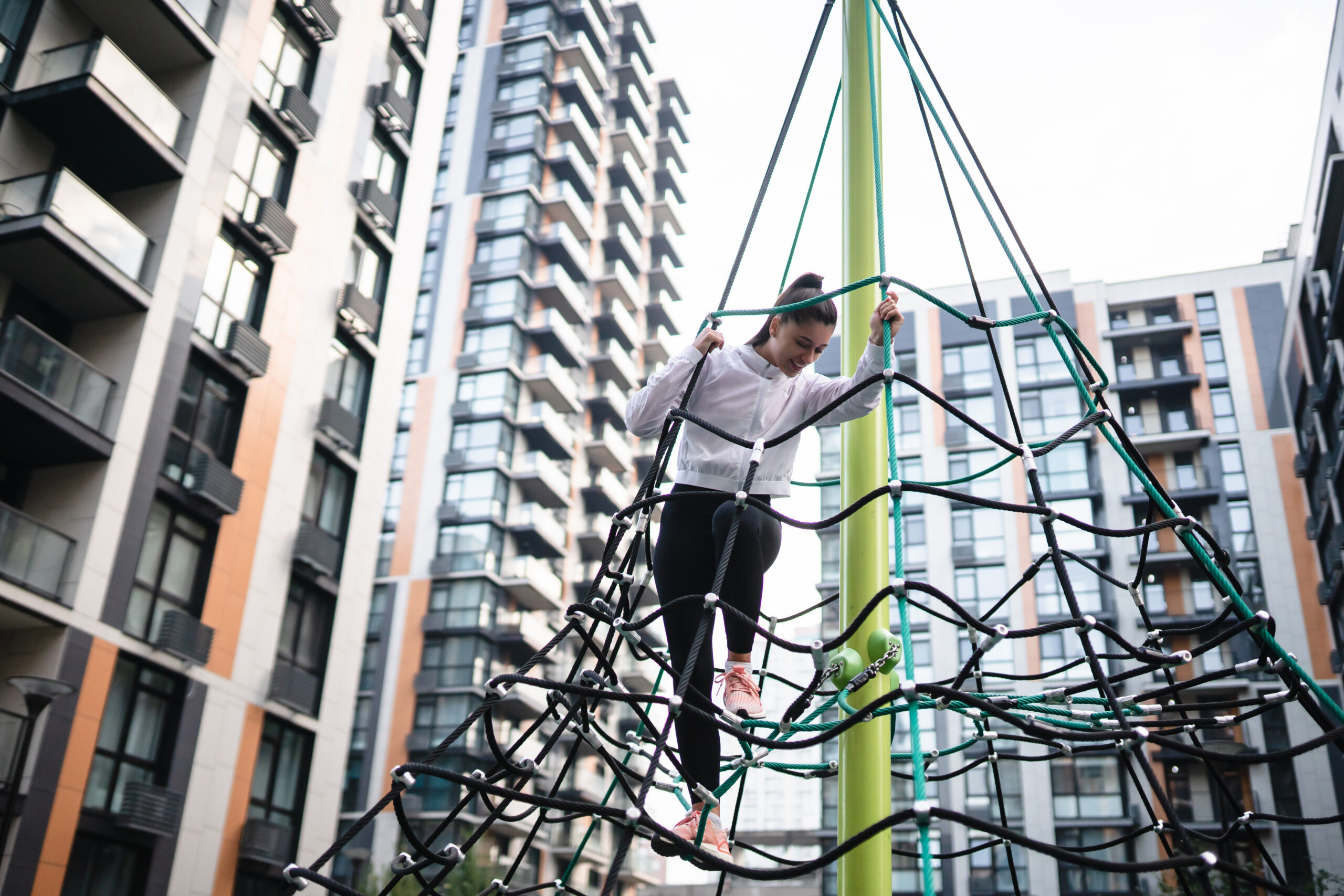 Safety with the Climbing Cargo Net